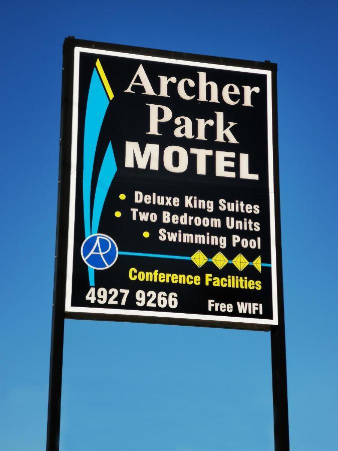 Archer Park Motel Rockhampton Exterior foto